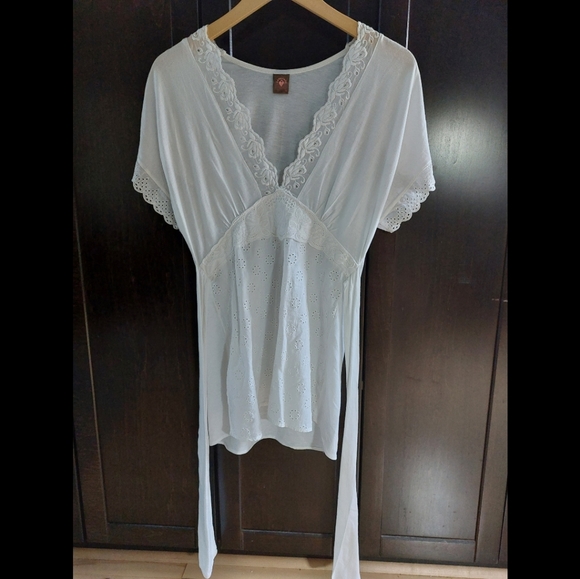 Flirty tunic top with embroidery and eyelet detail- Language LA - white - size M - Picture 6 of 7